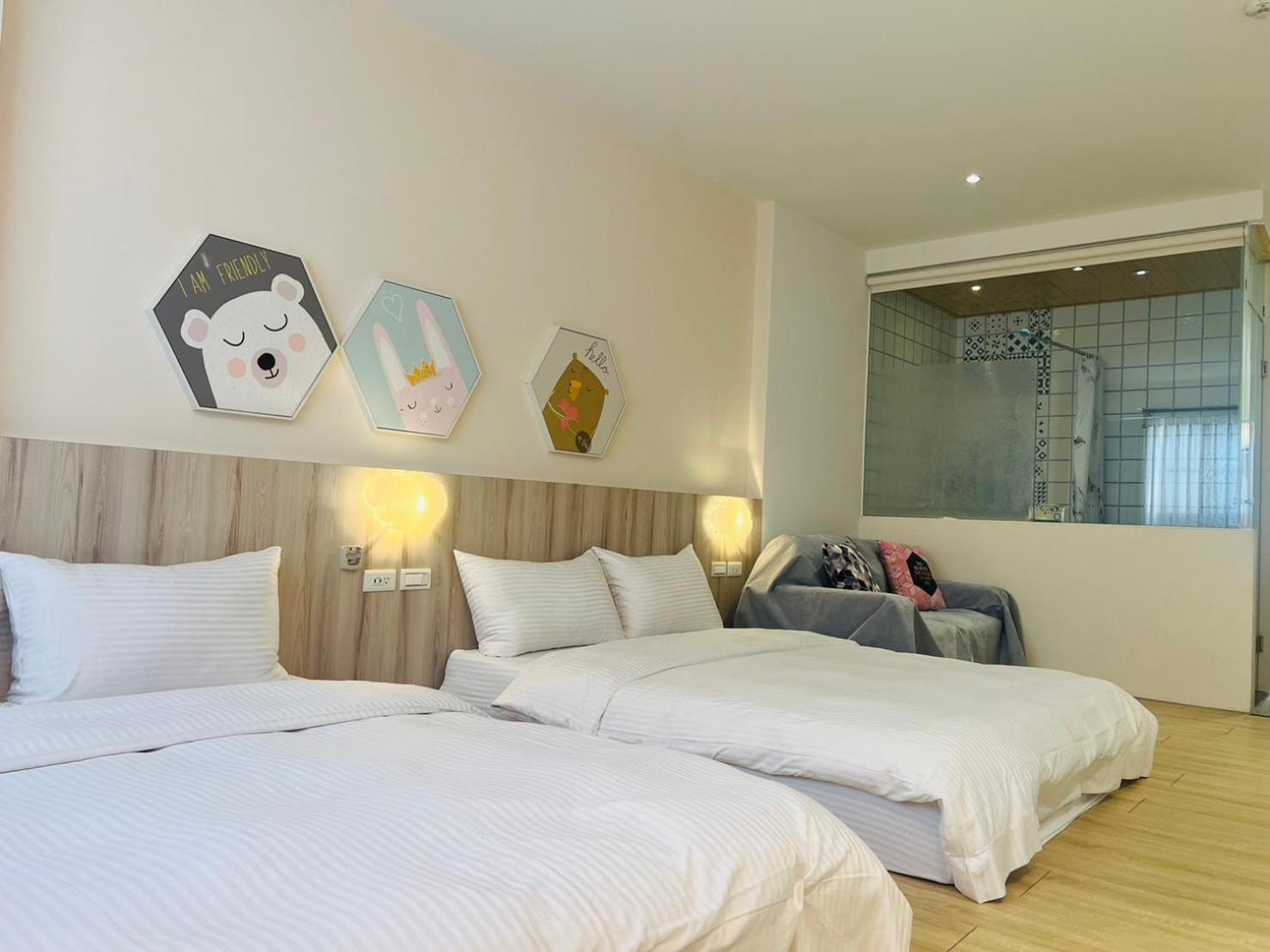 Canal Walk Inn Tainan Buitenkant foto